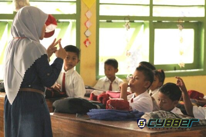 Disdik Cimahi Perketat Pengawasan Dana BOS, Kesejahteraan Guru Honorer Jadi Sorotan