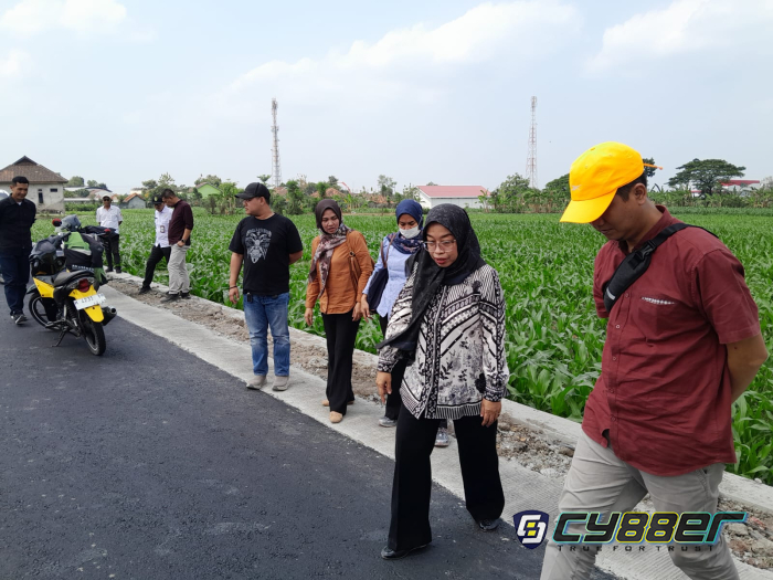 *Ketua Komisi III DPRD Klaten Sidak Kantor Kecamatan Trucuk dan Jalan Kalikebo, Dorong Selesai Tepat Waktu*