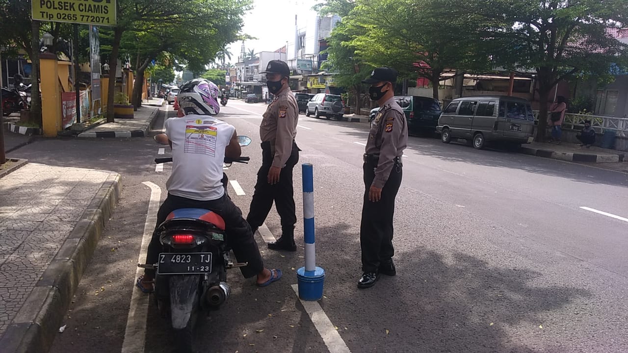 Polres Ciamis Polda Jabar  Laksanakan Ops Yustisi Sampaikan Himbauan Kepada Masyarakat Patuhi Protokol Kesehatan