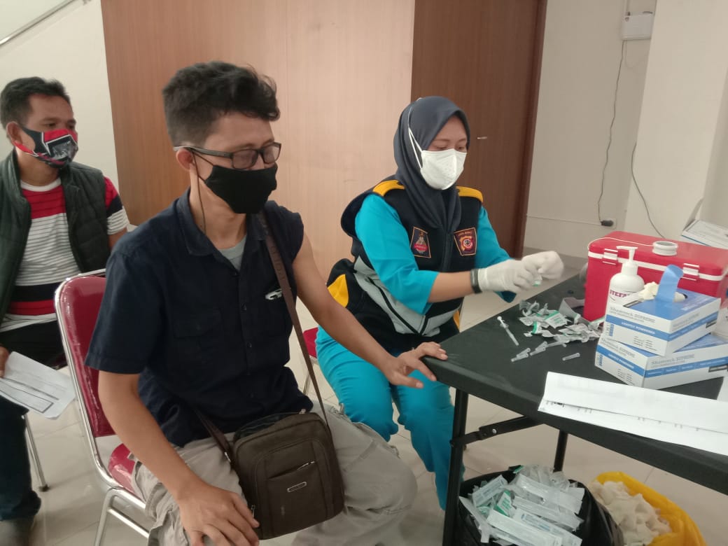 Inilah Cerita Dewan Redaksi Cyber88 Setelah Menerima Vaksin Covid-19