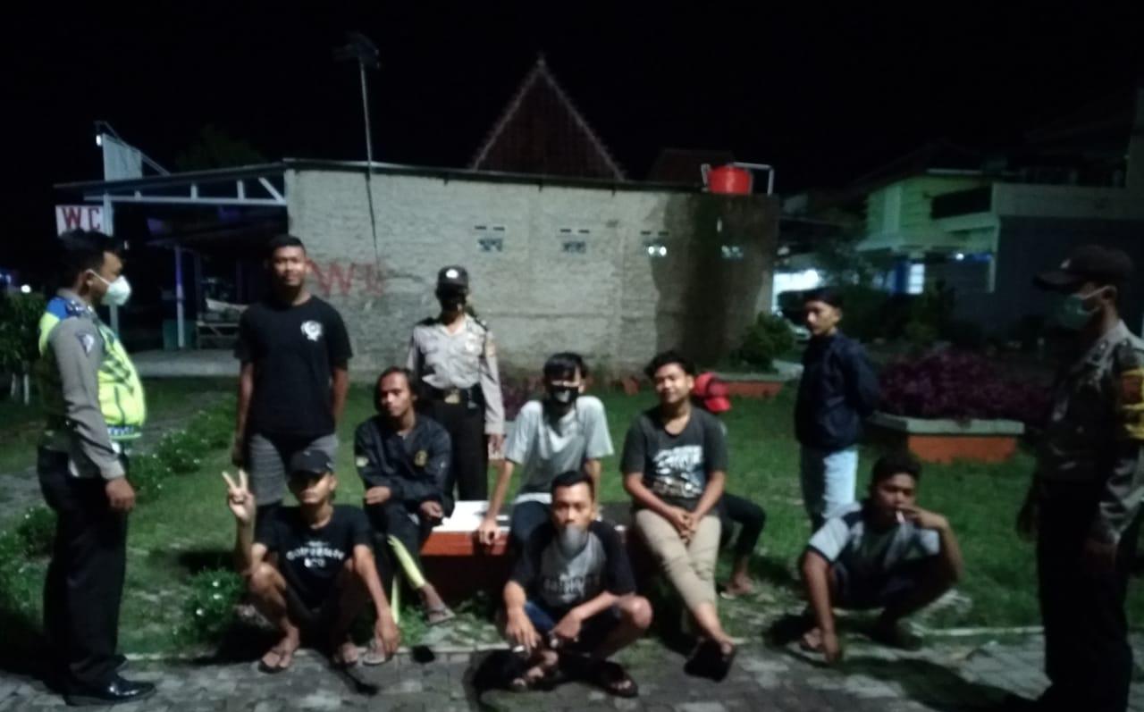 Polres Cirebon Kota Polda Jabar Laksanakan Ops Yustisi Cegah Kerumunan Warga