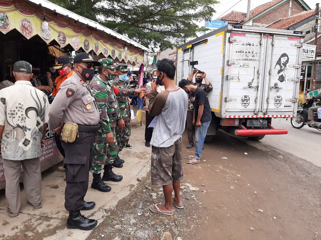 Jajaran Polsek Lakbok Polres Ciamis Polda Jabar Sampai Saat Ini Tidak Bosan Untuk Terus Sosialisasikan 3M