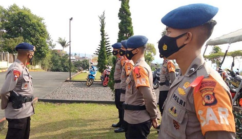 Sat Brimob Polda Jabar Siagakan Tim SAR Pada Operasi Ketupat Lodaya 2021