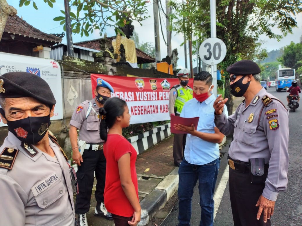 Operasi Yustisi Penegakan Hukum Protokol Kesehatan Pencegahan Covid-19, di Depan Mako Polsek Bangli
