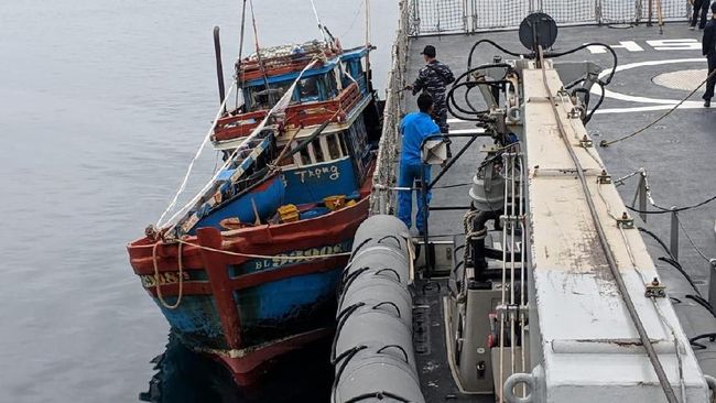Ketegangan di Laut Natuna: Bakamla Vs Kapal Ikan dari Vietnam
