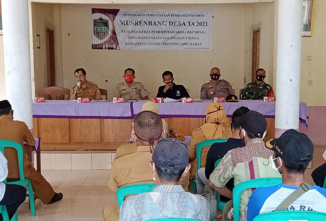 Hadiri Musrenbang, Kapolsek Cisaga Ajak Warga Wangun Jaya Turut Awasi Pembangunan