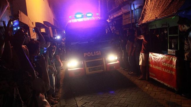 Seorang Warga Semarang Diamankan Densus 88 