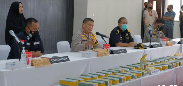 Polda Riau Sita 40 KG Sabu Dan 50.000 Butir Ekstasi di Bengkalis Riau