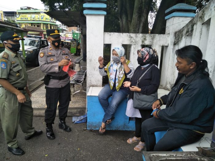 Kegiatan Ops Yustisi Penegakan Disiplin Protokol Kesehatan di Wilkum Polsek Tarogong Kaler