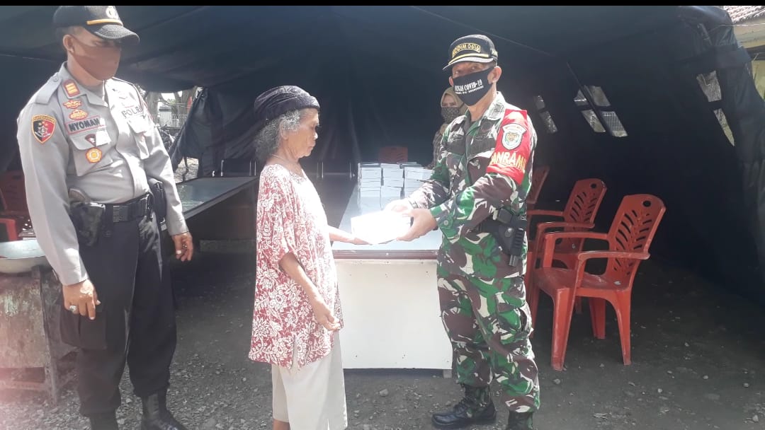 Forkopimcam Krangkeng Bentuk Dapur Umum, Untuk Bagikan 500 Nasi Kotak 