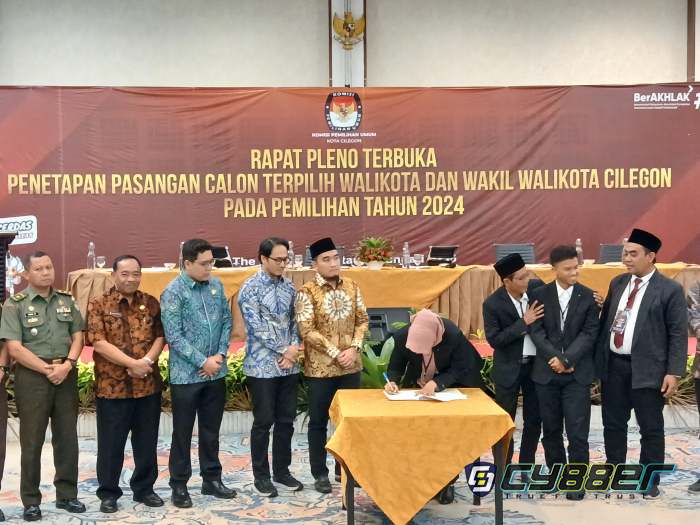 Pasangan Robinsar-Fajar Sah Menjadi Walikota Cilegon Periode 2025-2030