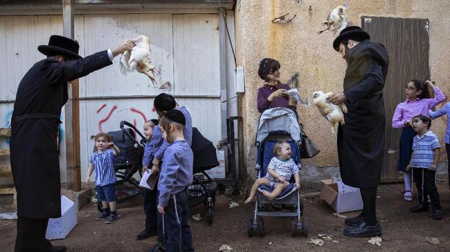 Sekolah Dibuka, Pelajar Israel Positif Corona Tulari 25 Guru