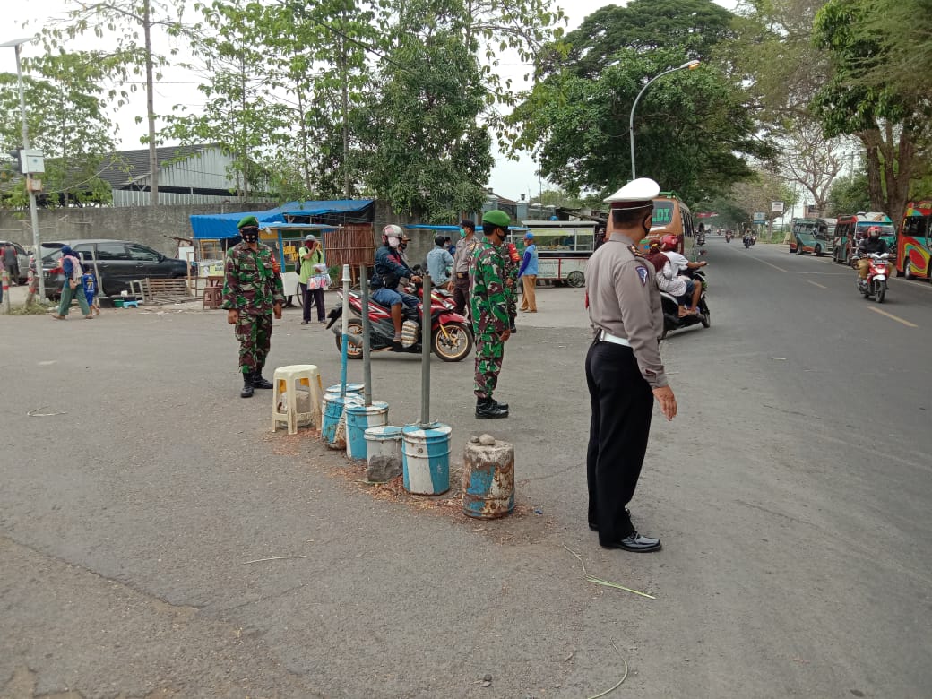 Polsek Karangampel Kembali Gelar Oprasi Gabungan 3 Pilar Ops Yustisi di Jalan Raya
