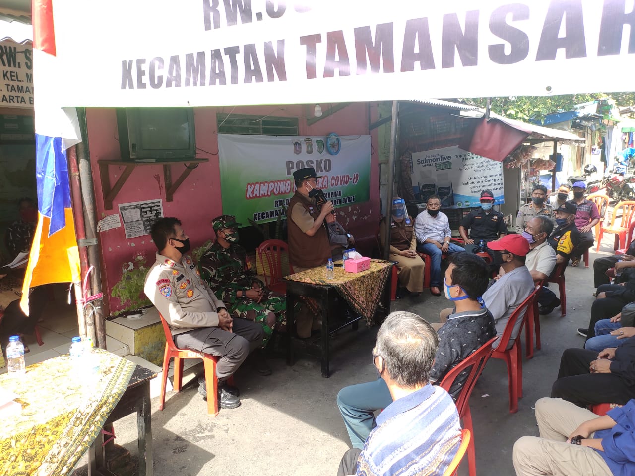 Tiga Pilar Administrasi Tamansari Jakarta Barat Kunjungi Kampung Merdeka COVID-19 Kelurahan Maphar