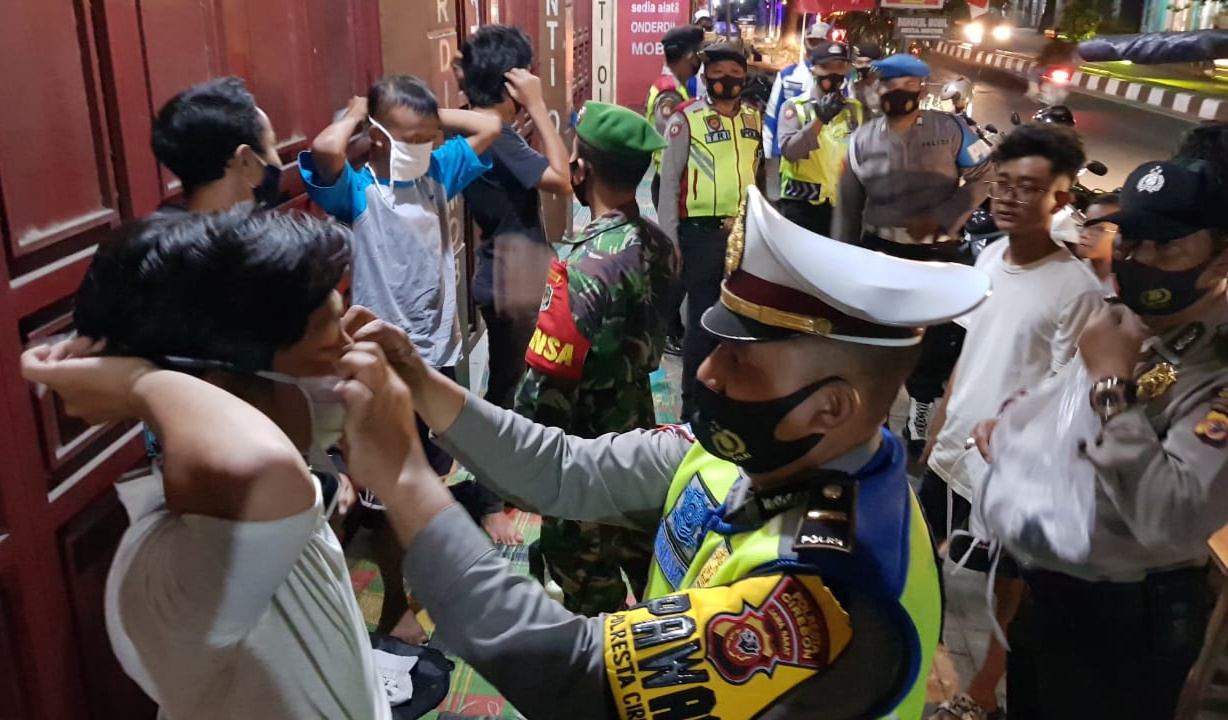 Cegah Covid-19, Polresta Cirebon Disiplinkan Protokol Kesehatan 