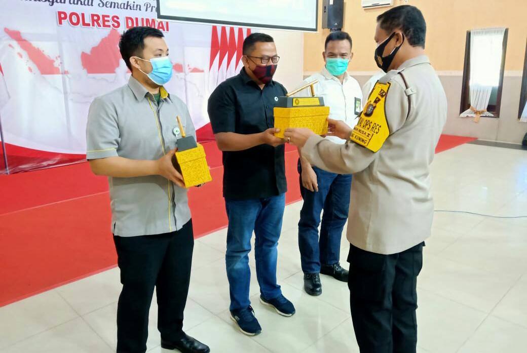  HUT Security ke 40 Tahun, Security Pelindo I Dumai Mendapatkan Trofi Juara II