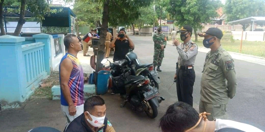 Sadarkan Masyarakat Pentingnya Protokol Kesehatan, Tiga Pilar Kecamatan Majalengka Terus Lakukan Ops Yustisi