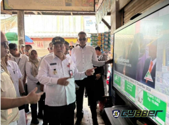 Pj. Bupati Apresiasi Tayangan Daftar  Stok Harga Sembako Di Pasar Cigombong  Aman Jelang Nataru