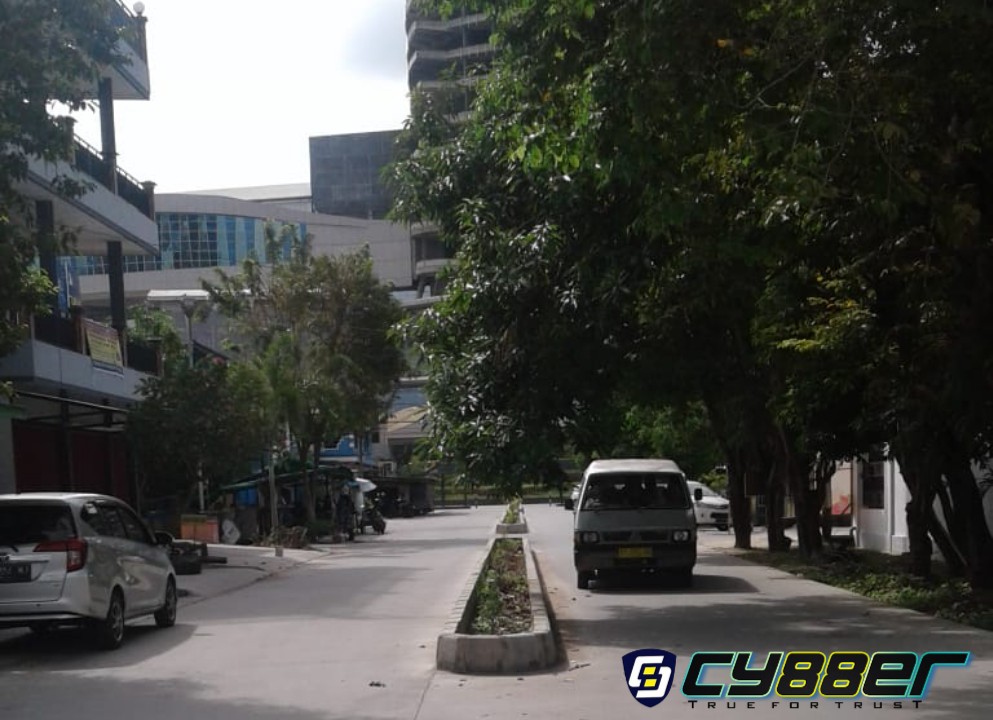 Keberadaan Median Jalan di Komplek Griya Tepian Lestari Samarinda di Keluhkan Warga Komplek
