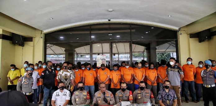 Usai Jokowi Telpon Kapolri, Ratusan Preman Ditangkap
