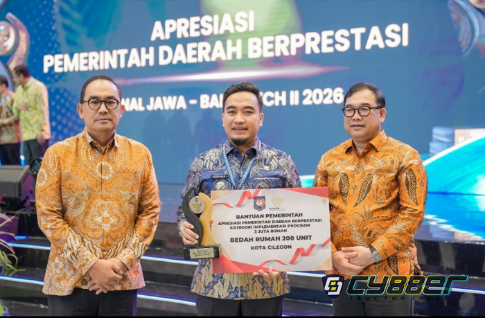 Robinsar Raih Penghargaan Kemendagri, Cilegon Dapat 200 Bantuan Rutilahu