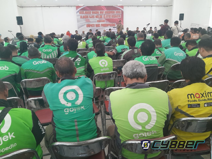 Bupati Klaten Terima Aspirasi Ojol, Janji Carikan Solusi Konflik dengan Opang