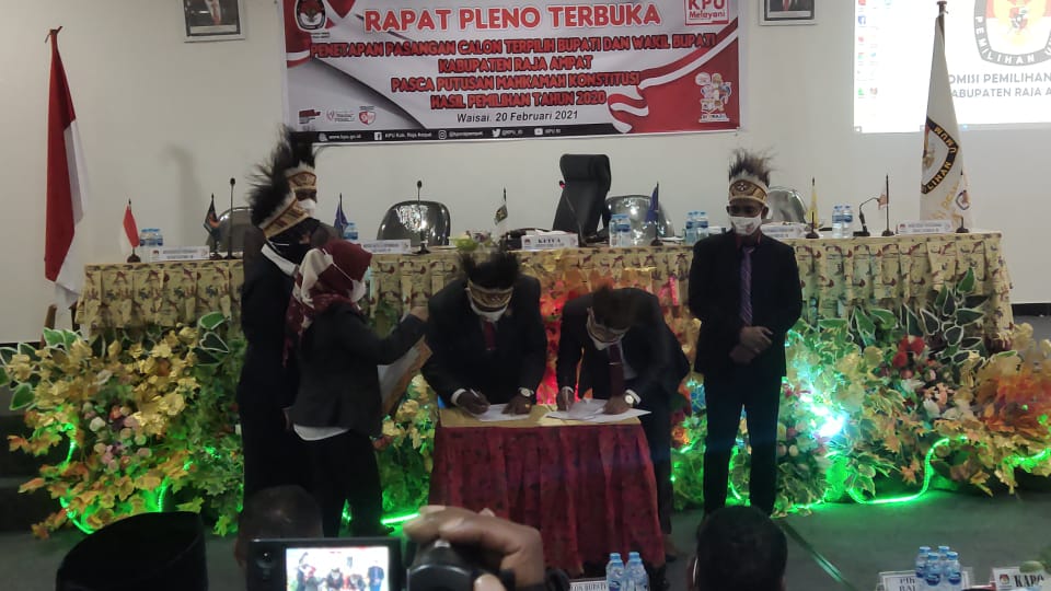 KPUD Kabupaten Raja Ampat Menggelar Rapat Pleno Terbuka