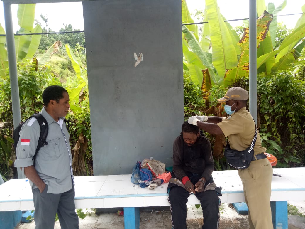 Masih Ingat ODGJ ini? Kini Sudah Dipulangkan Dinsos Raja Ampat ke Keluarganya
