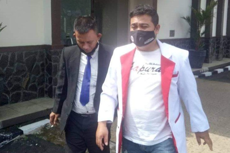 Gapura Soroti Kinerja Inspektorat dan Kejari Sukabumi