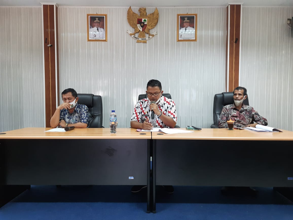 Camat Cibeber Gelar Penyuluhan Perda ke RT/RW Se-Kelurahan Cikerai