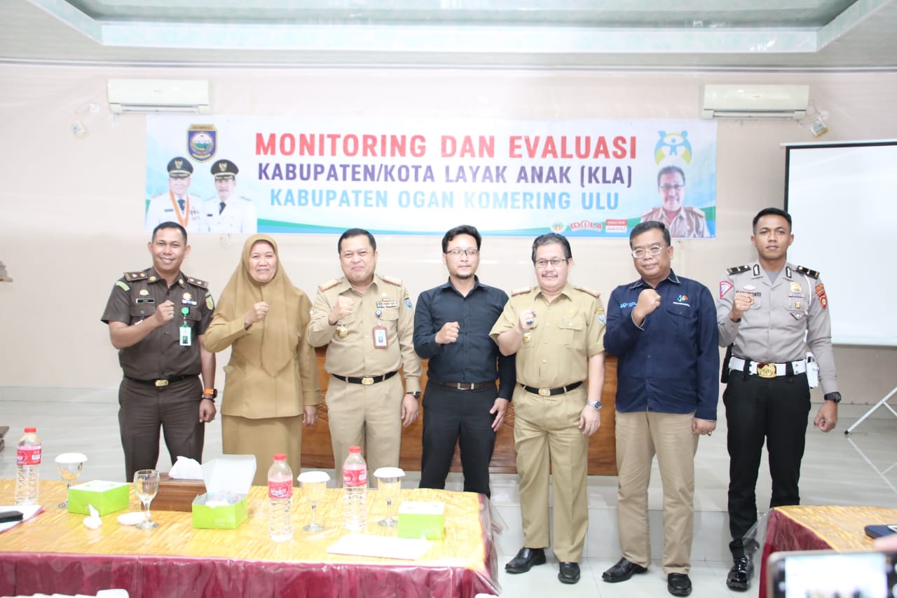 Sekretaris Daerah OKU Membuka Acara Monitoring dan Evaluasi Kabupaten Layak Anak