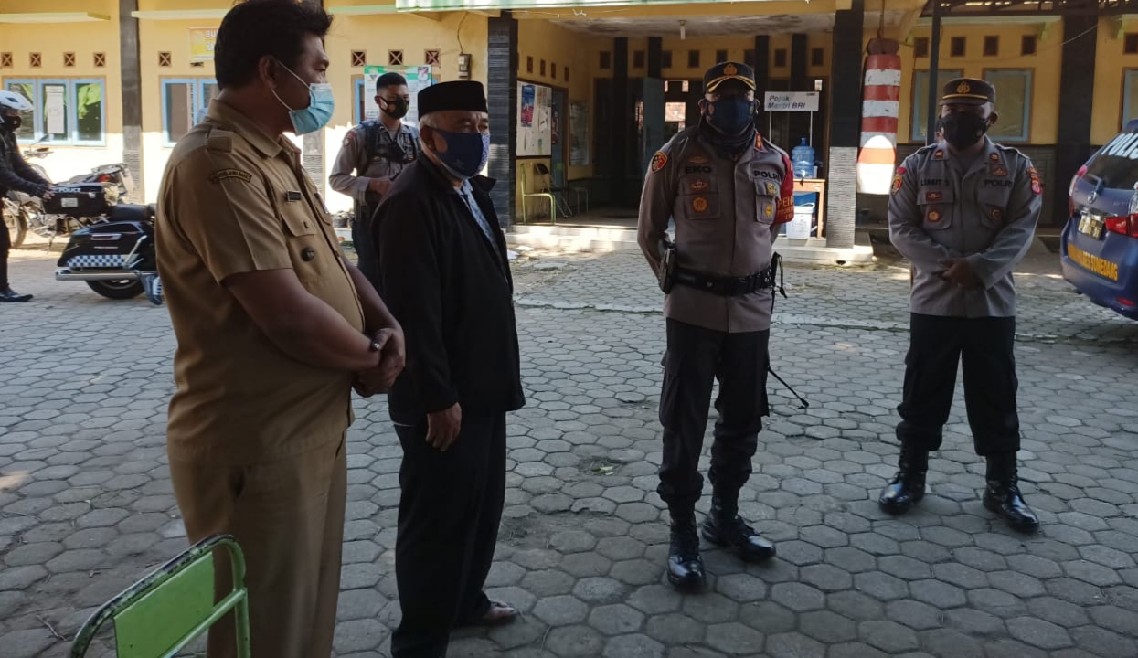 Kapolres Sumedang Tinjau Masjid dan Gerai Vaksin di Ujungjaya