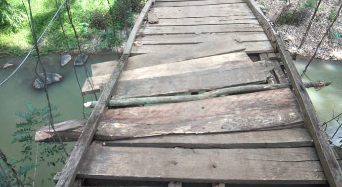Sering Terjadi Kecelakaan, Masyarakat Berharap Jembatan Gantung Penghubung Talang padang-pugung Diperbaiki