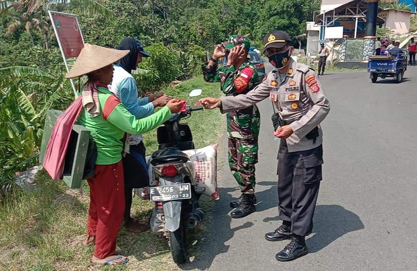 Polres Majalengka Polda Jabar Bersama Muspika Terus Lakukan Sosialisasi 3M