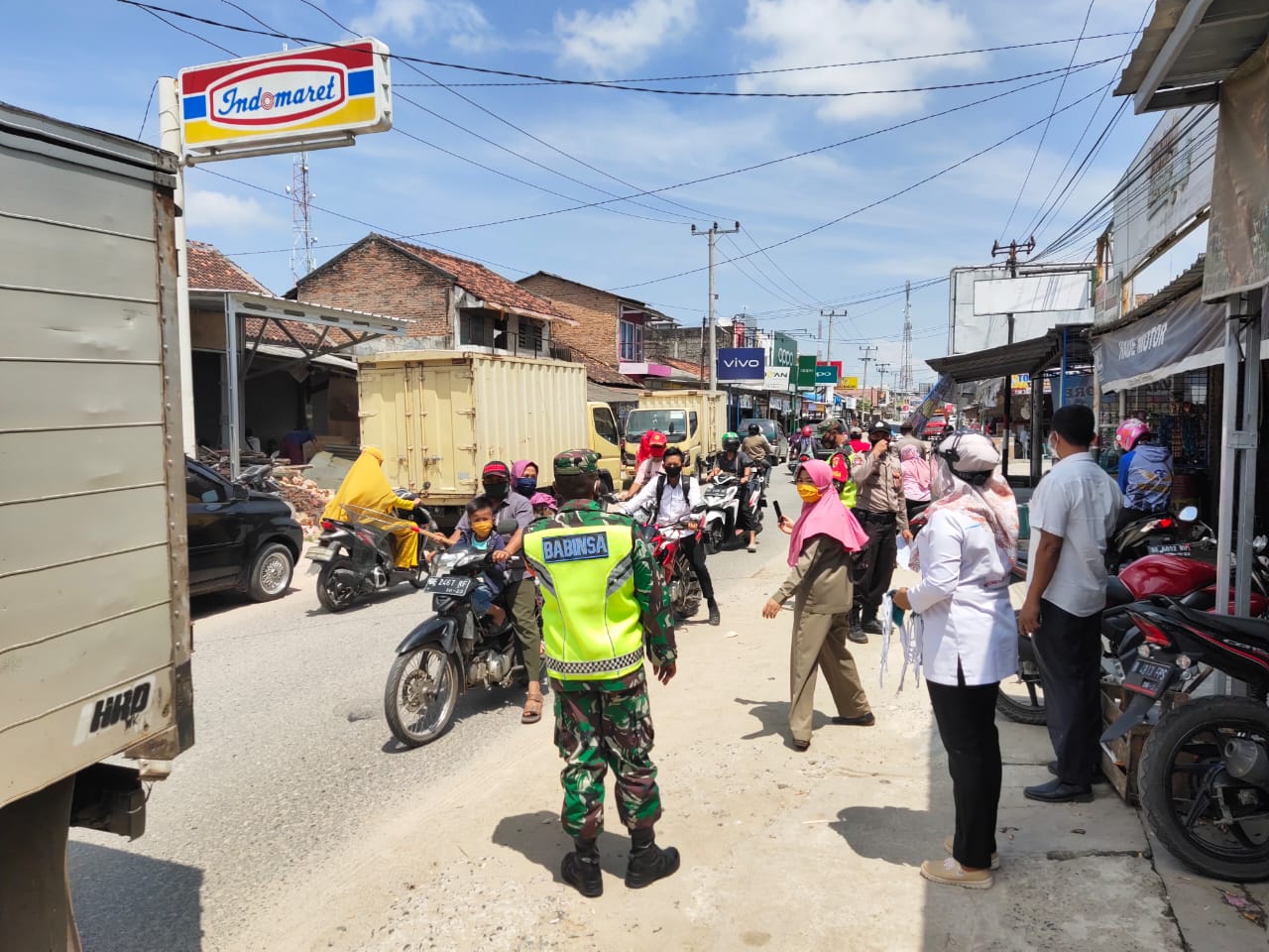 Polsek, Satpol PP, Koramil 421-09 Tanjung Bintang Giat Ops Yustisi Gakum Pelanggar Prokes