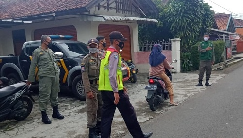 Tiga Pilar Kecamatan Cisarua Gelar Operasi Yustisi