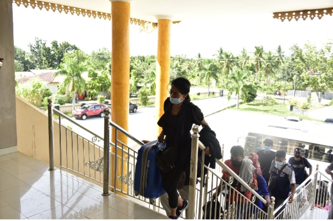 Sebanyak 115 TKI Asal Bengkalis yang Baru Tiba dari Malasyia Langsung Dikarantina