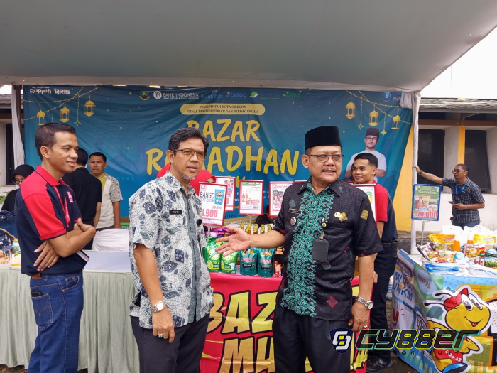 Disperindag Kota Cilegon Sediakan Sembako Murah dan Gratis Untuk Warga Kecamatan Cibeber
