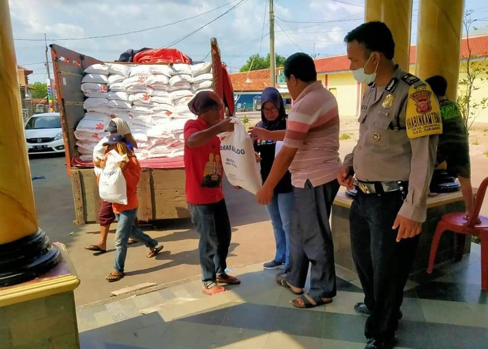Polres Majalengka Polda Jabar Kawal Ketat Penyaluran Dana PKH Dan Pantau Penerapan 3M