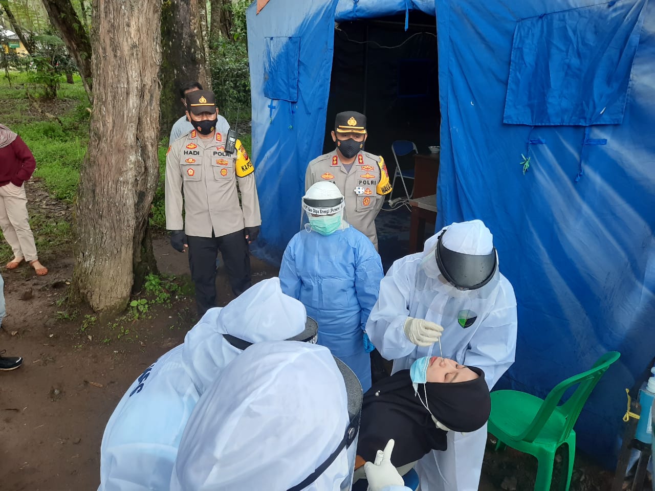 Polresta Bandung Polda Jabar Gelar Rapid Test Antigen Bagi Calon Wisatawan di Ciwidey