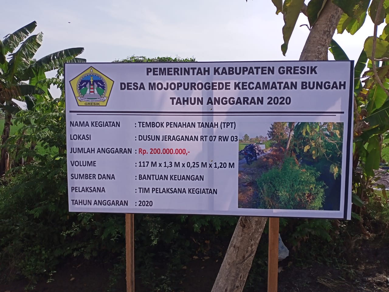 Dugaan Penyimpangan Pelaksanaan Pembangunan TPT di Desa Mojopurogede Masih Menuai Polemik