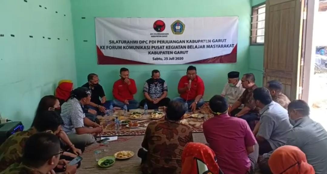Anggota DPRD Garut Fraksi PDI-P Dukung Terus PKBM Adakan Kegitan Belajar 