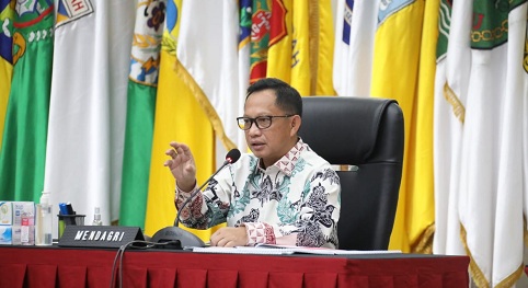 Ingatkan Bonus Demografi, Mendagri Imbau Pemerintah Daerah Permudah Izin Berusaha