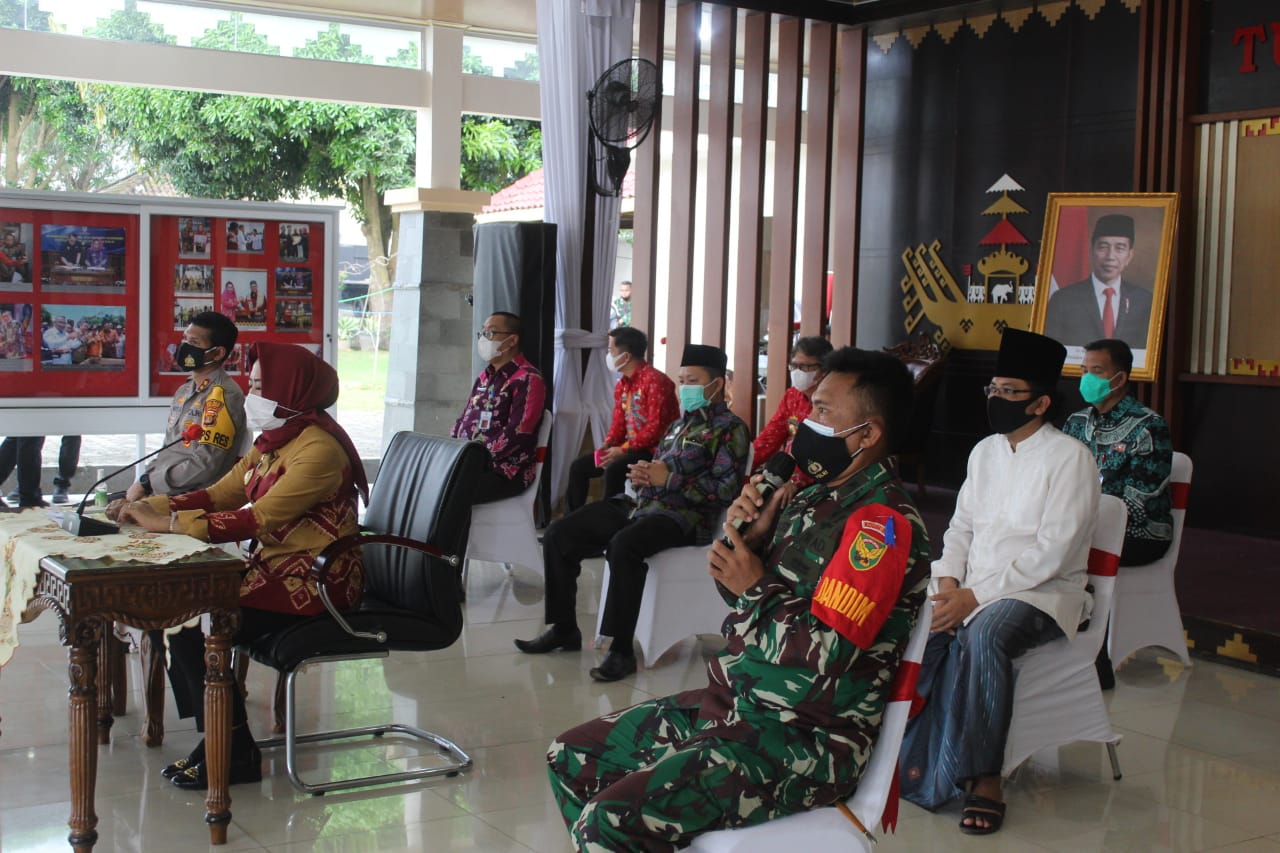 Letkol Kav Joko Sunarto, Hadiri Acara Hibah Ekonomi Kreatif Tahun 2020 di Pondok Pesantren Sekab Tuba