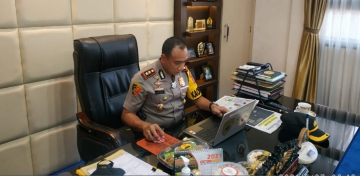 Rutin, Kegiatan Binrohtal Poles Sumedang via Zoom Meeting