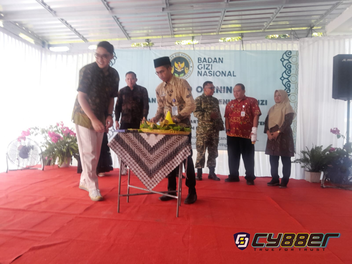 SPPG Karanganom 2 Resmi Dibuka, 965 Siswa Siap Nikmati Makan Bergizi Gratis 
