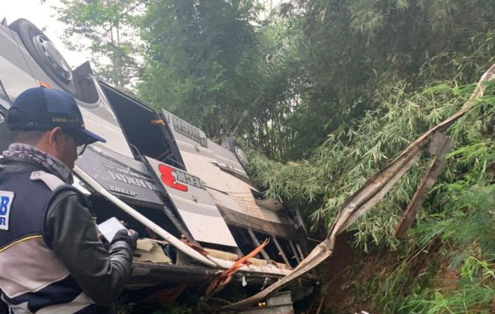 KNKT Mendapati Lima Temuan pada Kecelakaan Bus di Tanjakan Cae Sumedang