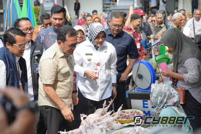 Jelang Nataru, Mendag RI Kunjungi Pasar Gedhe Klaten