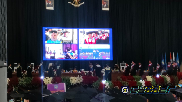 Universitas Pattimura Kukuhkan 1.340 Lulusan, 38 Raih Predikat Cumlaude