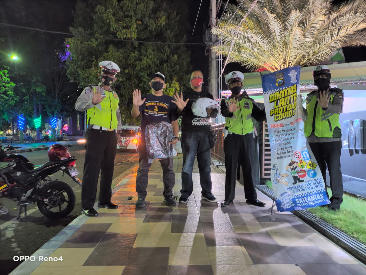 Kampanye Protokol Kesehatan, Satlantas Polres Situbondo Ajak Komunitas Motor Disiplin 3M